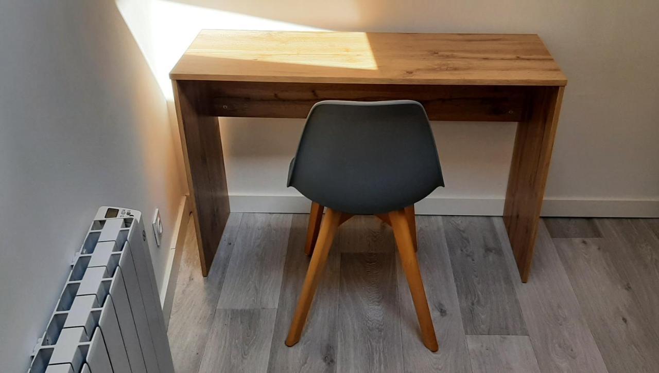Appartement Netflix Centre De Vienne Pres De Lyon Экстерьер фото